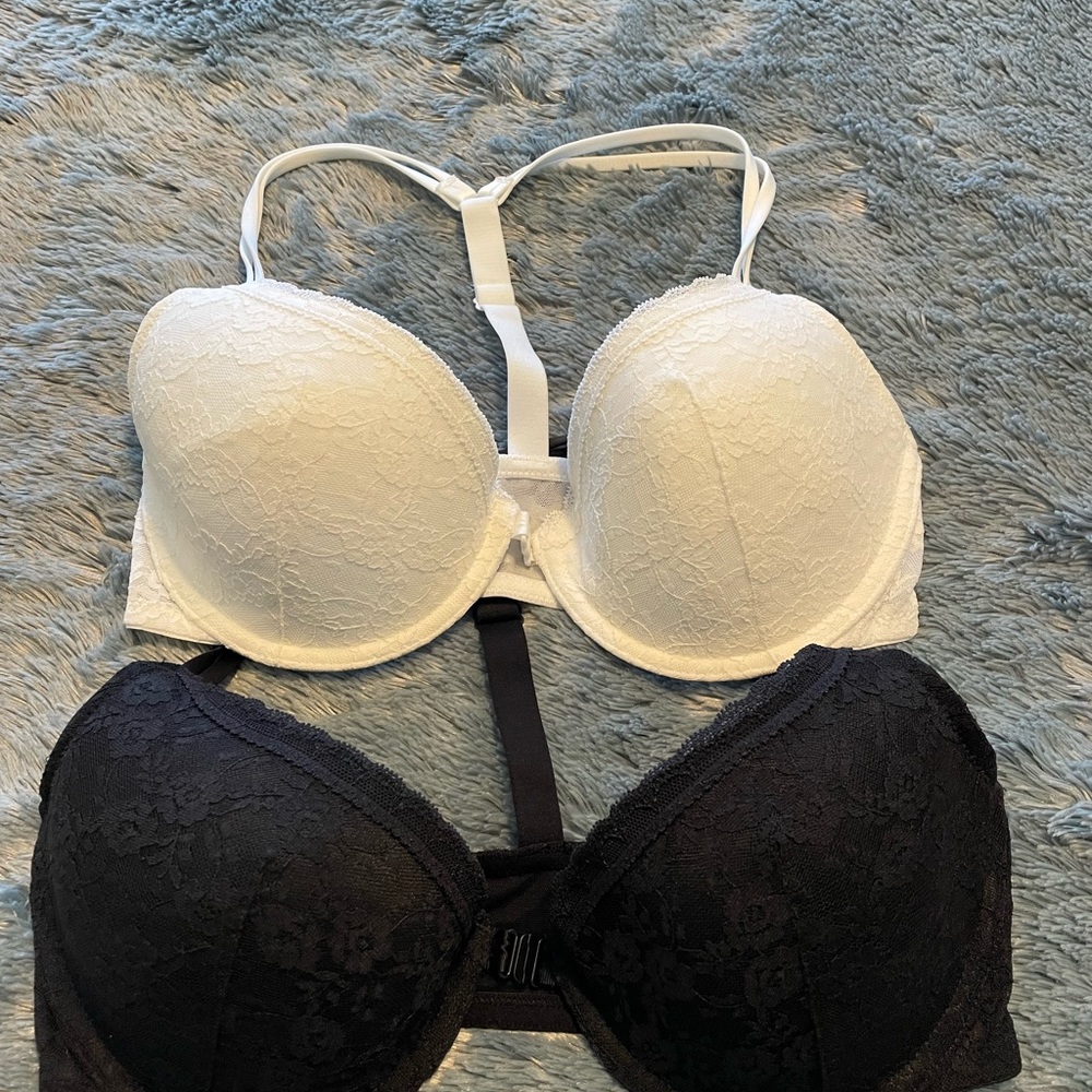 LNWOT Iris and Lilly underwire bra BUNDLE❤️
